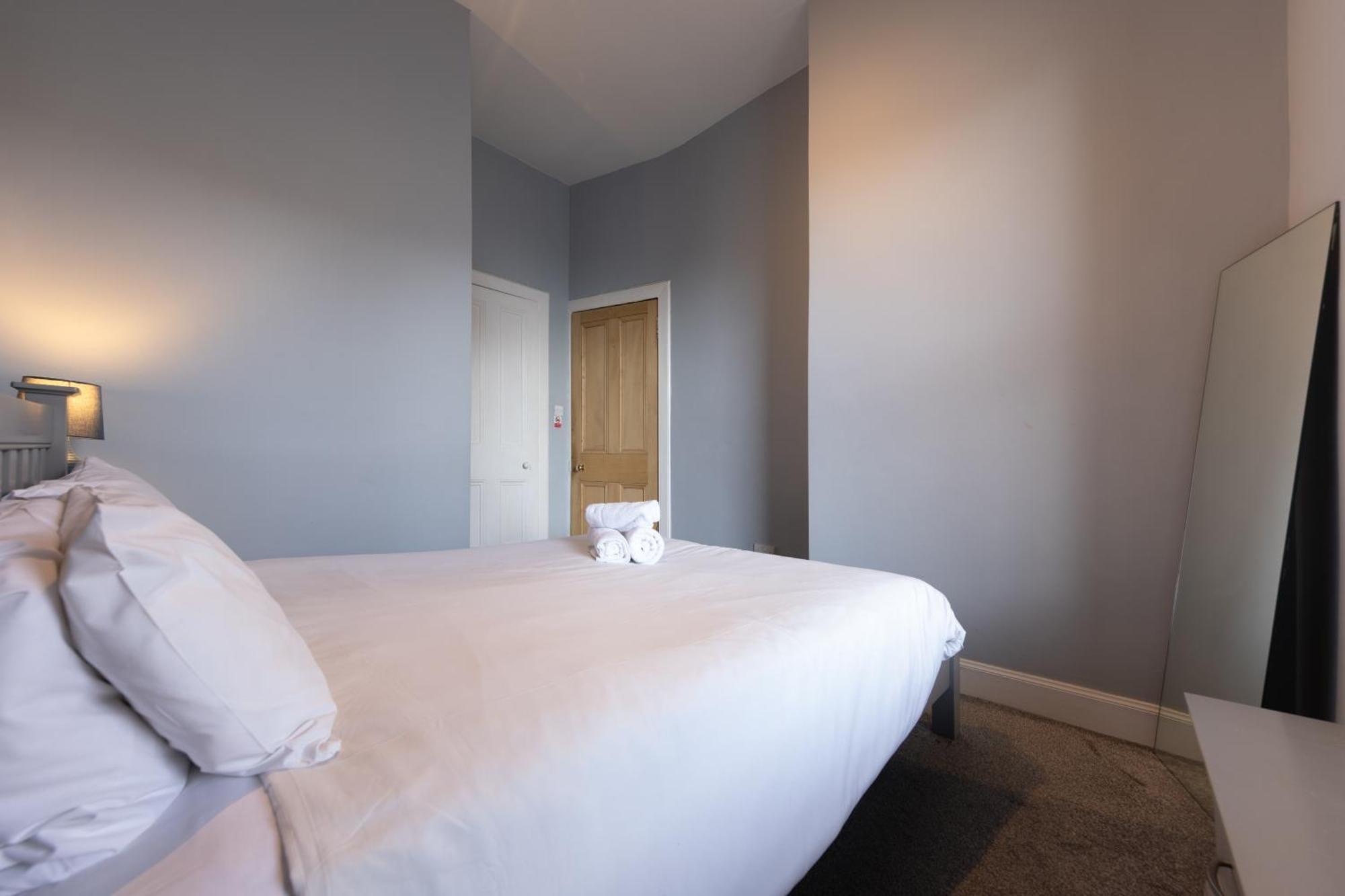 Bright 1 Bedroom Apartment Near City Centre EDI Eksteriør bilde